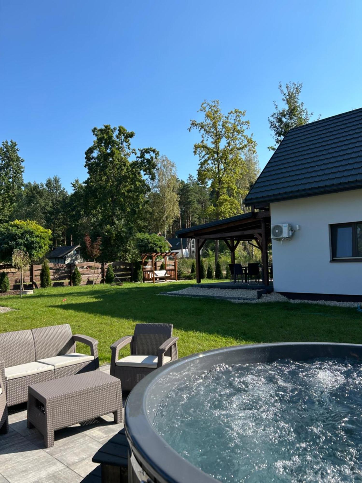Willa Pod Debami Domek Nad Zalewem Chancza Z Balia Na Wylacznosc Rakow  Exteriér fotografie